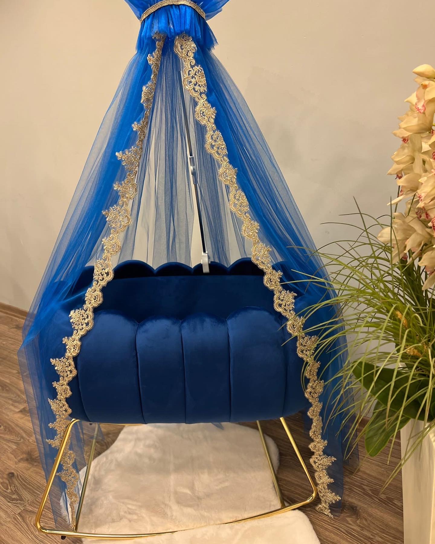 Special Design Oyster Model Blue Model With Mosquito Net