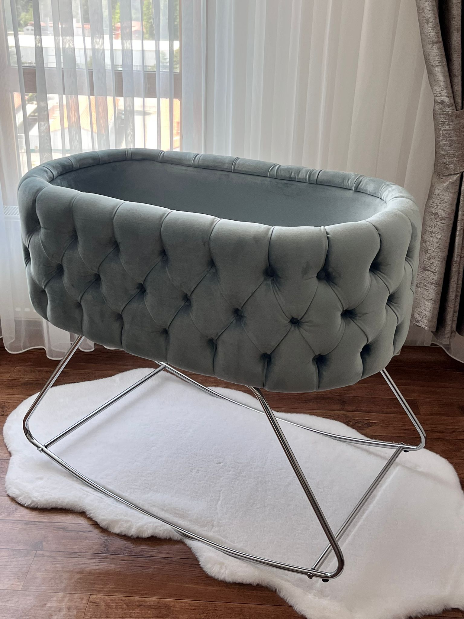 Light Blue Quilted Silver Foot Swinging