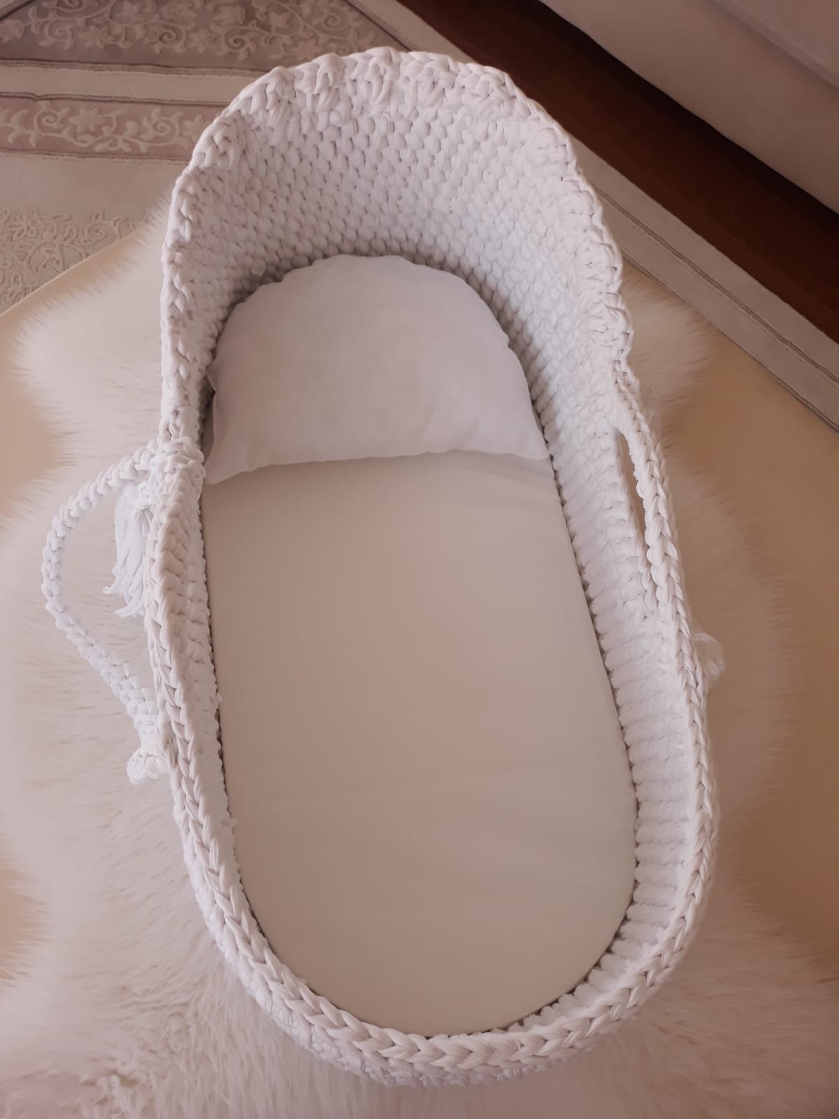 Baby moses basket bassinet Open White
